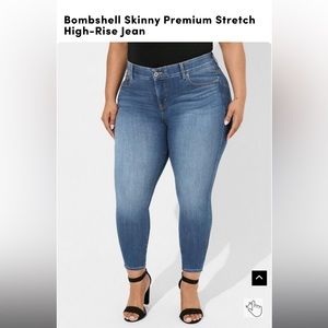 Torrid Bombshell Skinny Size 20R